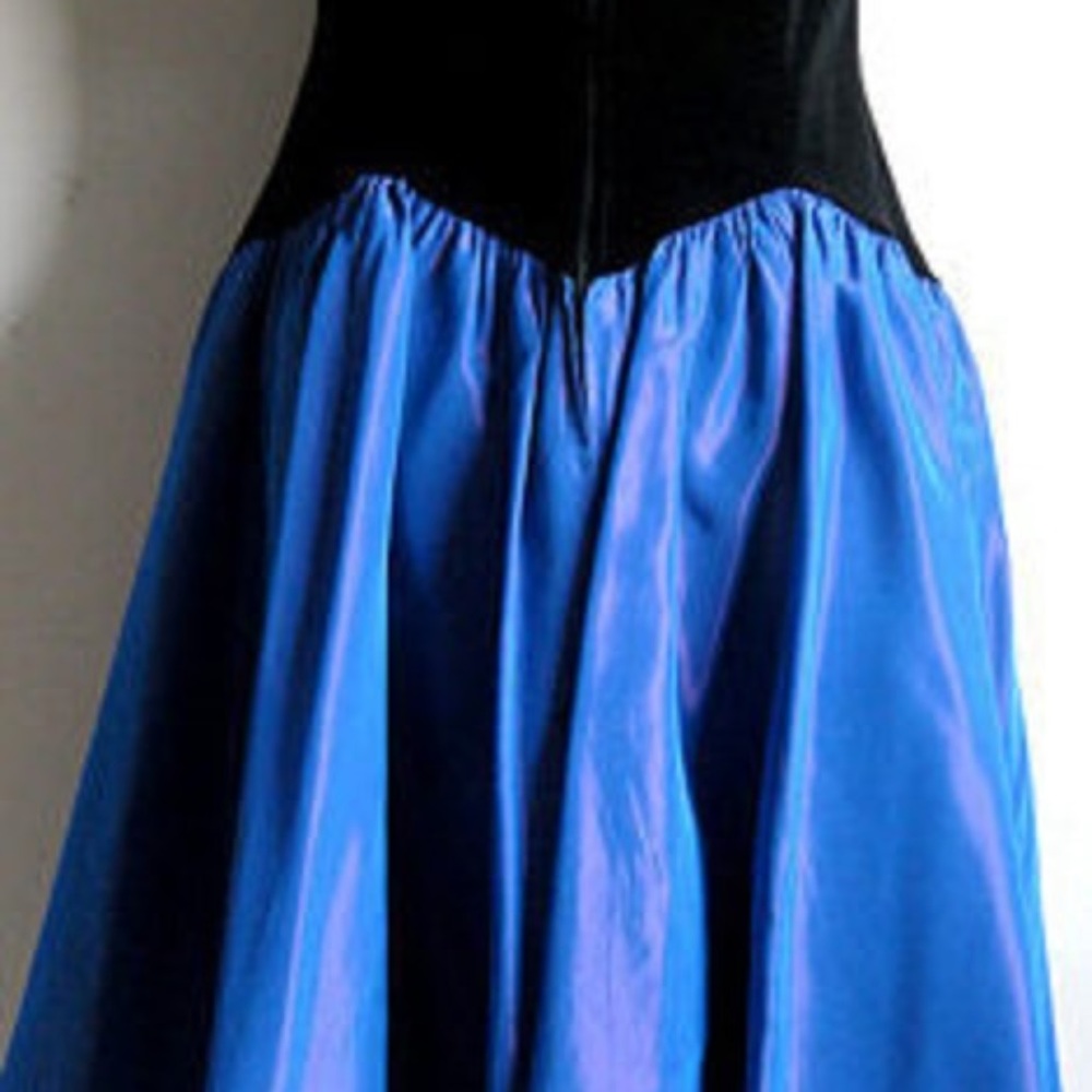 Laura Ashley Vintage Black Velvet & Taffeta Tea Dress Great Britain UK 12, US 10 - Picture 10 of 16